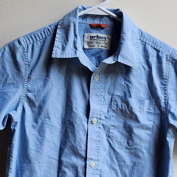 Urban Pipeline Blue Shortsleeve Button Down Shirt Size Medium - Picture 5 of 12